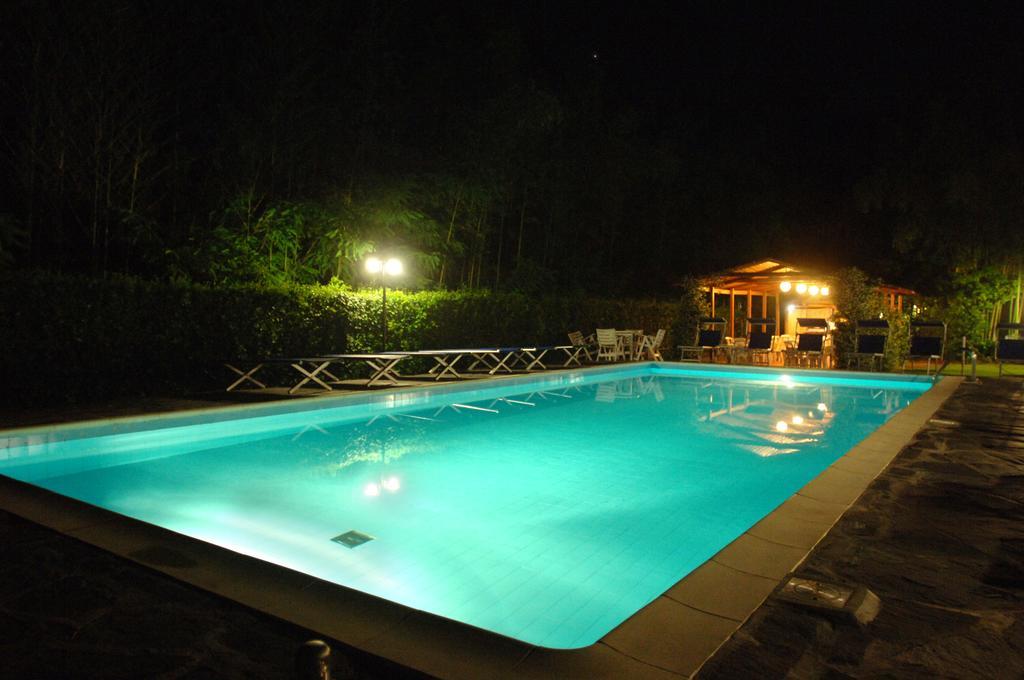 Hotel Hermitage Marina di Massa Exterior photo