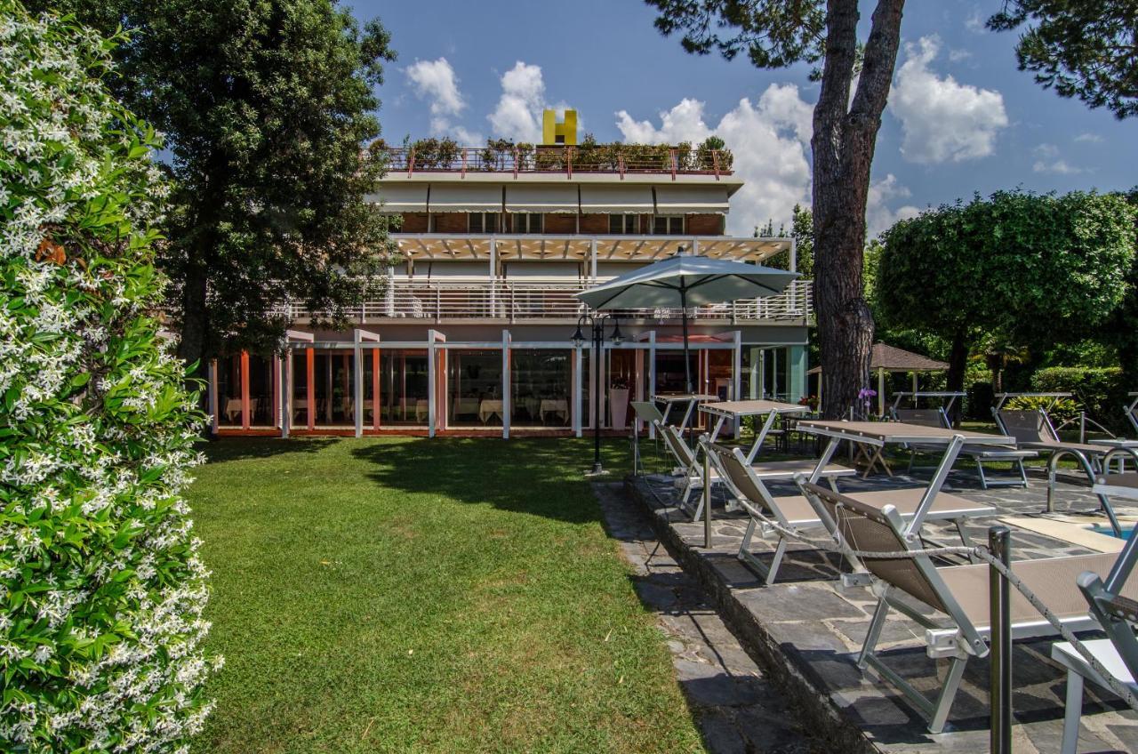 Hotel Hermitage Marina di Massa Exterior photo