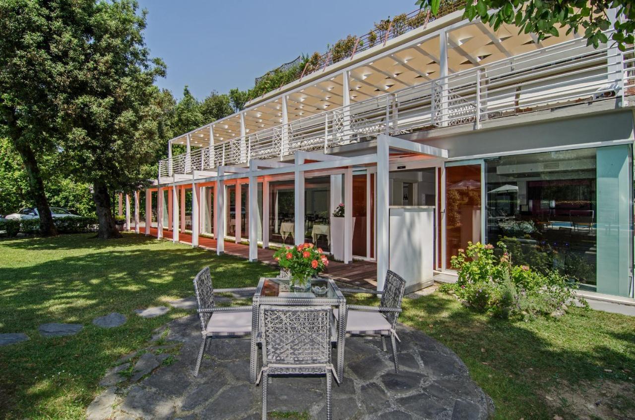 Hotel Hermitage Marina di Massa Exterior photo